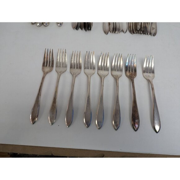 Rogers Silverplate Lufberry Flatware Silverware Set of 51 - Picture 5 of 10